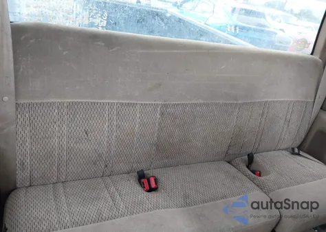 1998 Ford F-150 Standard/Xl/Xlt z USA, uszkodzony, nr VIN 1FTZX1720WKB44676